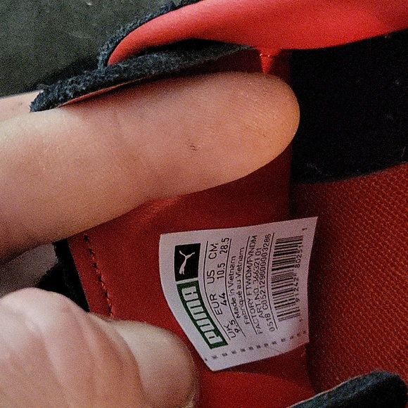 RARE PUMA X Santa CruZ skateboard collaboration size 10.5 mens - Picture 6 of 9